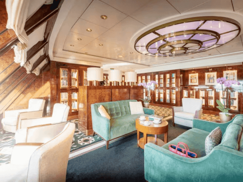 Queen Mary 2